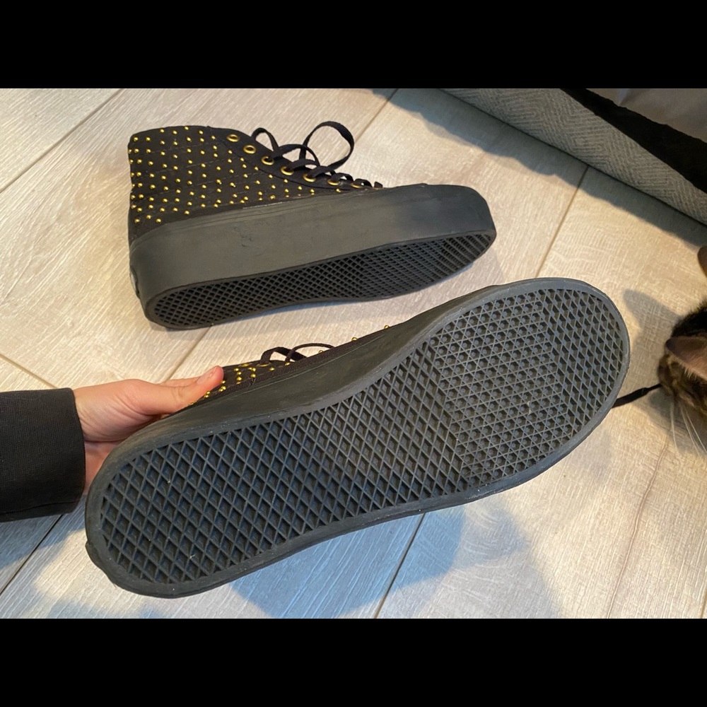 Hightop Vans - Picture 3 of 5